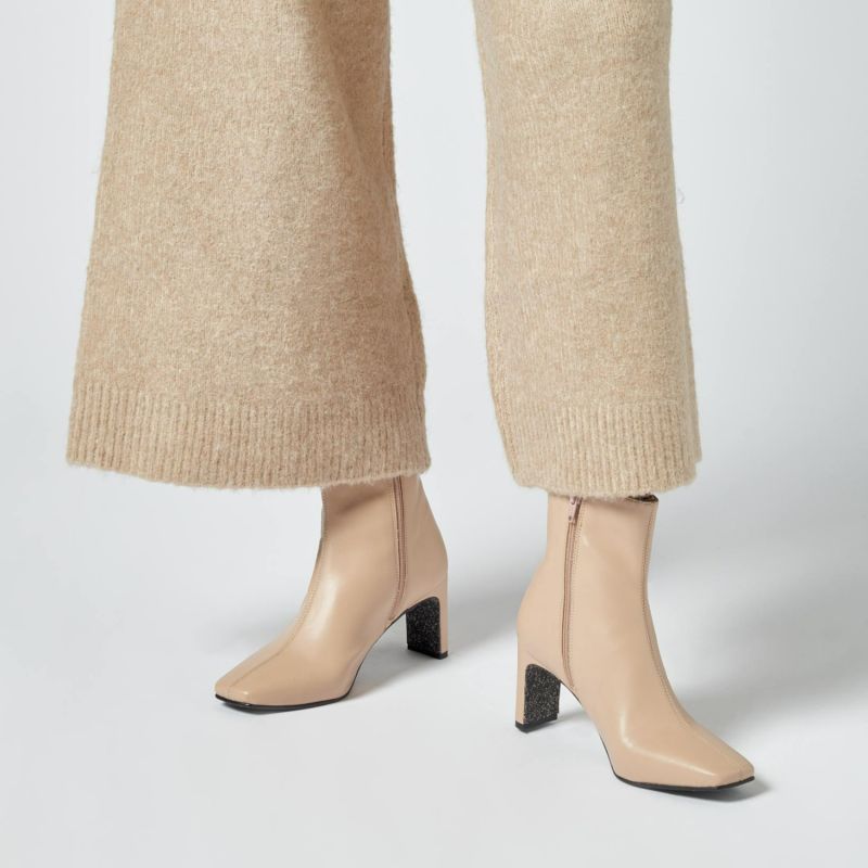 Vegan Ankle Boots Fontana Beige image