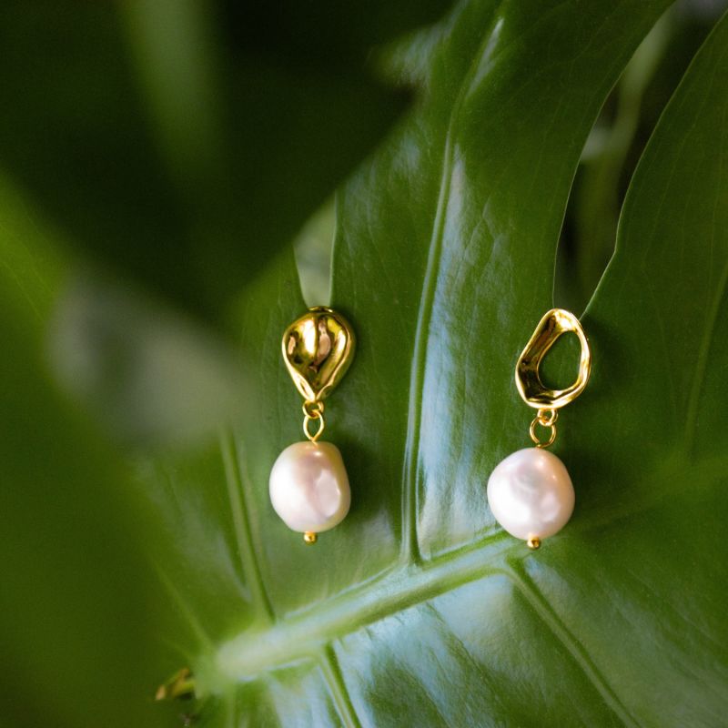 Ripples Baroque White Pearl Gold Earrings image