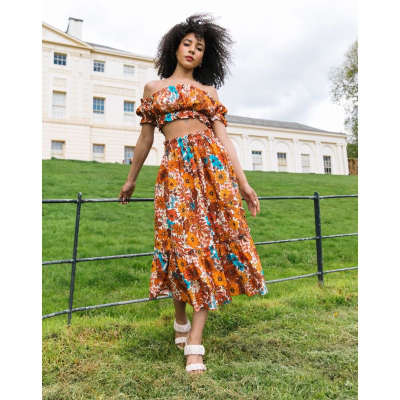 The Evelyn Bardot Top In Brown Floral image