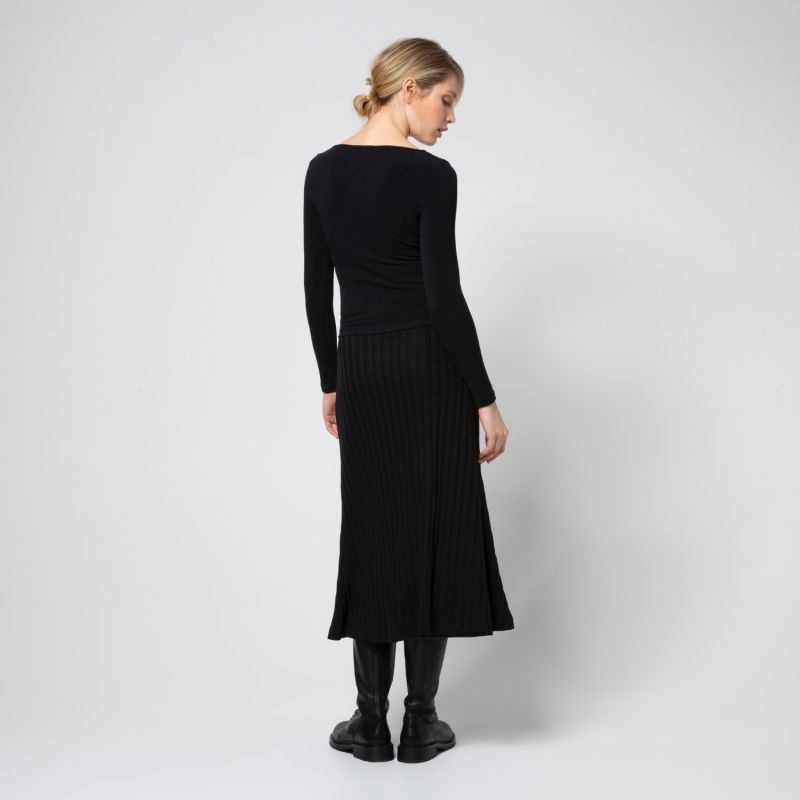 The Liapure Rib Skirt Black image