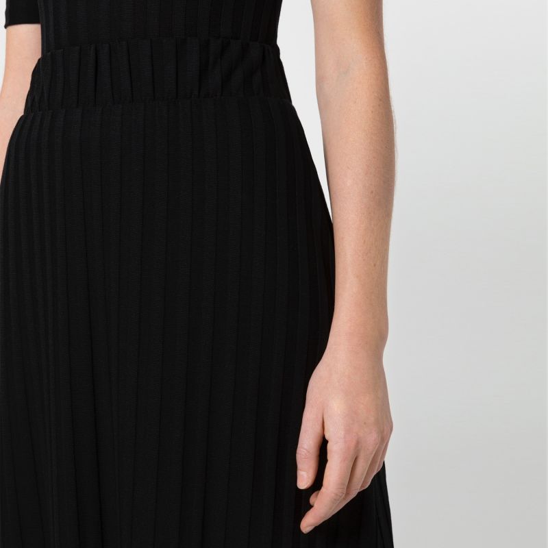 The Liapure Rib Skirt Black image