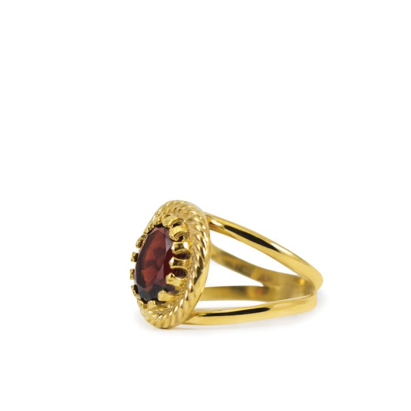 Luccichio Gold Vermeil Garnet Ring image