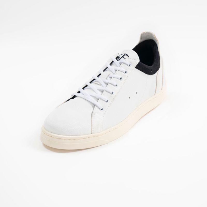 BoråS - Grape Leather Classic Sneakers - Latte image