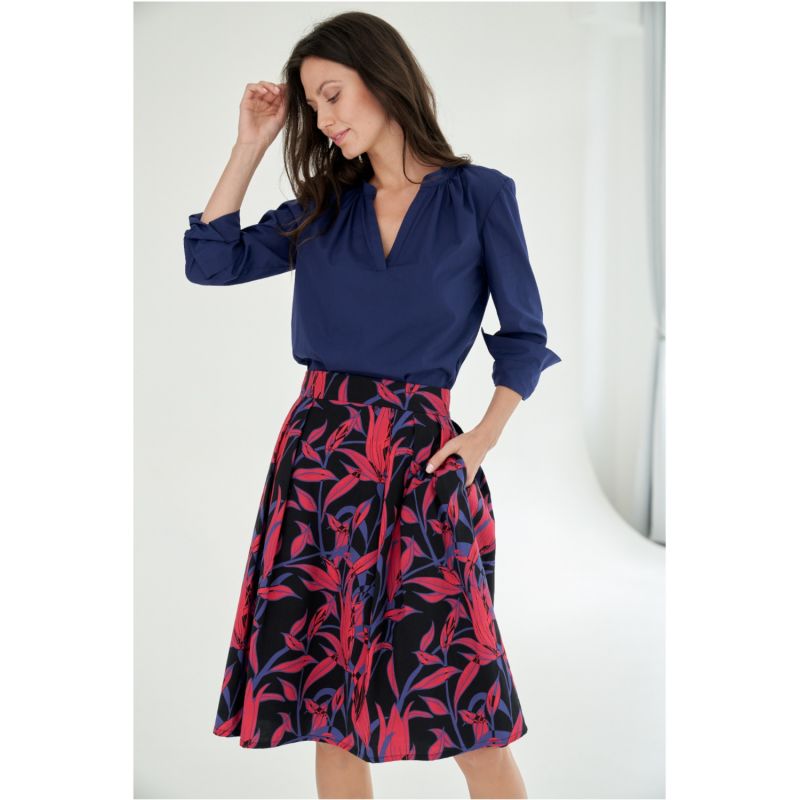 A-Line Skirt With Leaves Print image