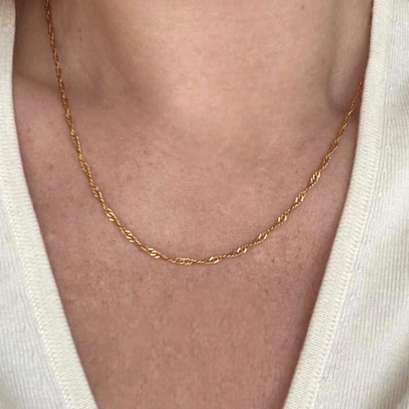 Twisted Chain Necklace image