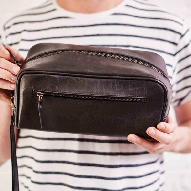 Wandering SoulLeather Wash Bag With Strap in Black image