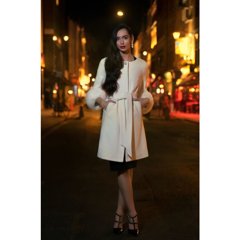 'Madame de Pompadour' 100% Italian Cashmere & Virgin Wool Coat In Crema image