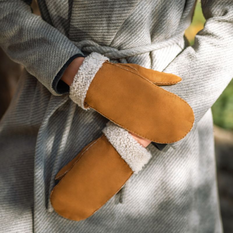 Courmayeur - Women's Shearling Gloves in Camel Sheepskin Leather image