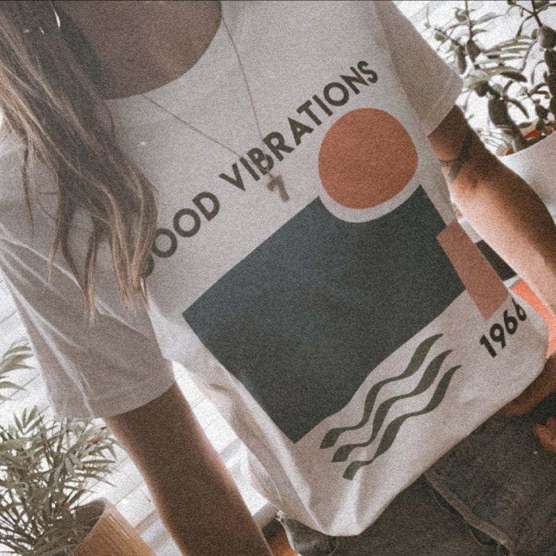 Good Vibrations Oversized Retro Slogan T-Shirt image