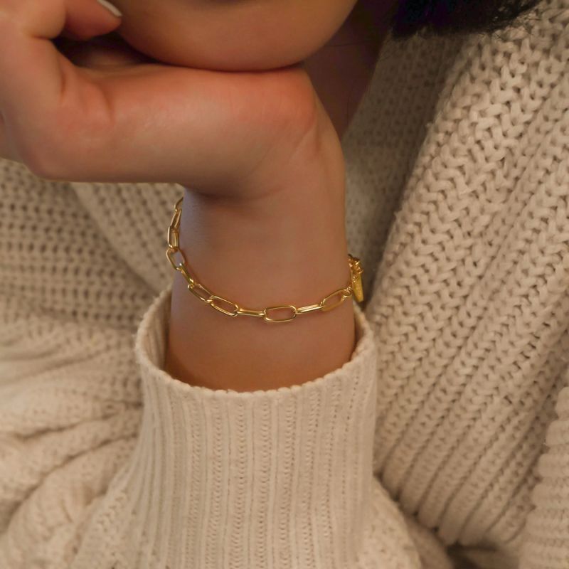 Paper Clip Chain Gold Bracelet image