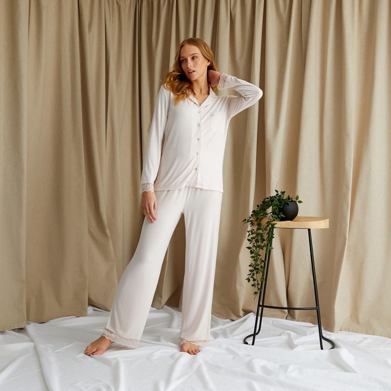 Bamboo Lace Pyjama Set In Powder Puff image