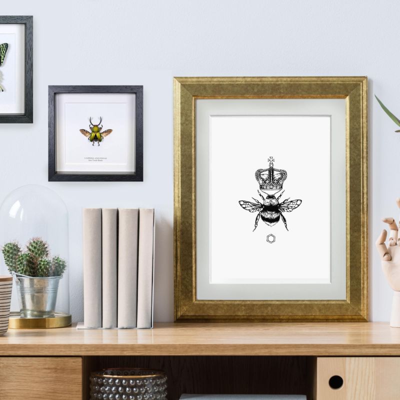 'The Queen Bee' Fine Art Print A5 image