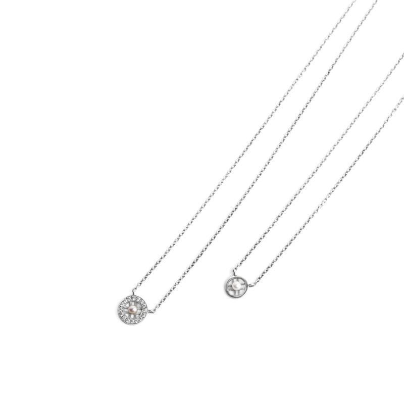 Small Flat Signature X Cz Necklace White Gold image