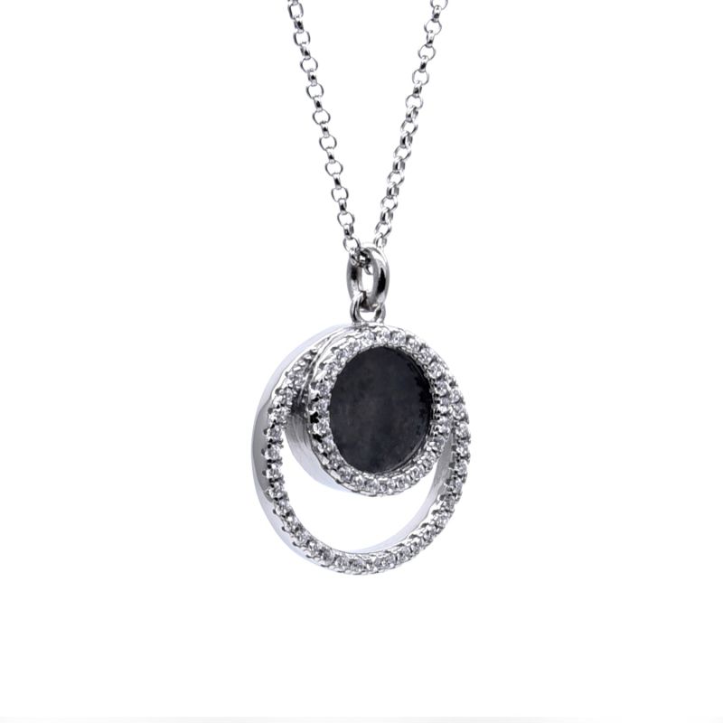 Eternity Necklace In Black Jade Ii image