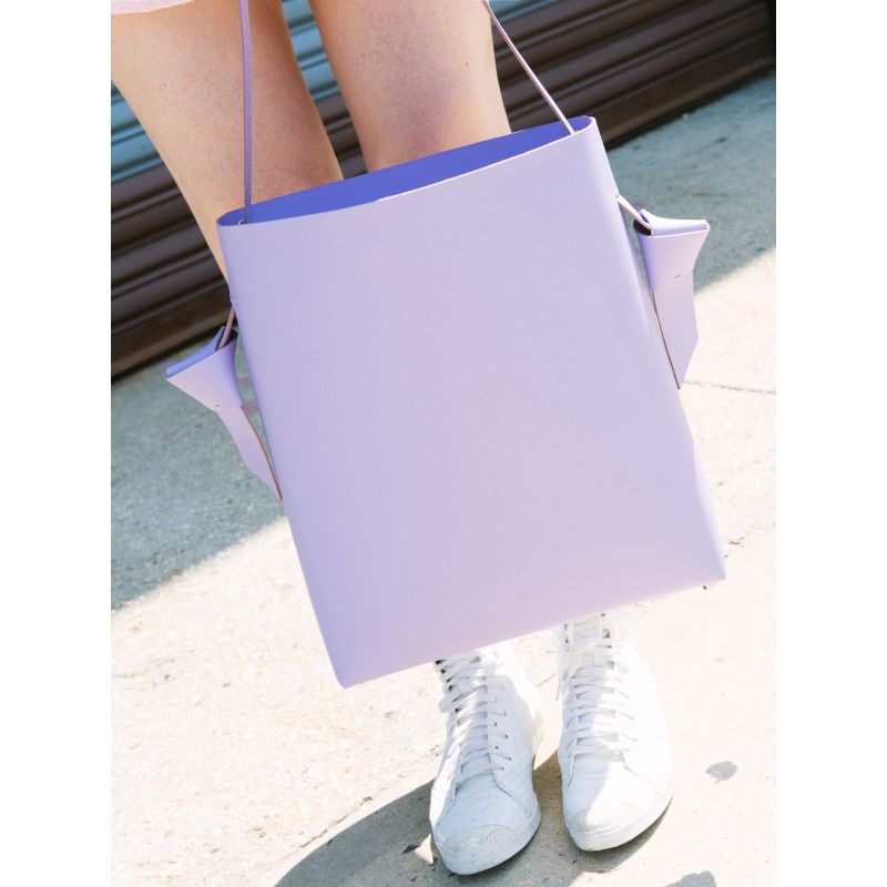 Women’s Minimal Leather Bucket Tote Bag- Lavender image