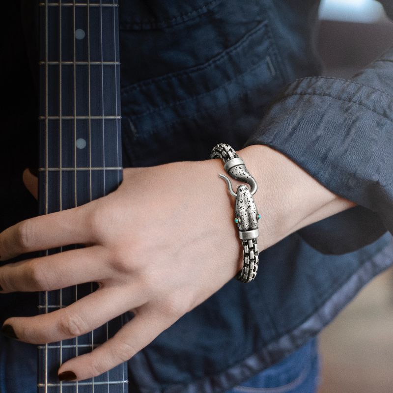 Snake Bracelet with Chain in 18KT Gold & Turquoise image