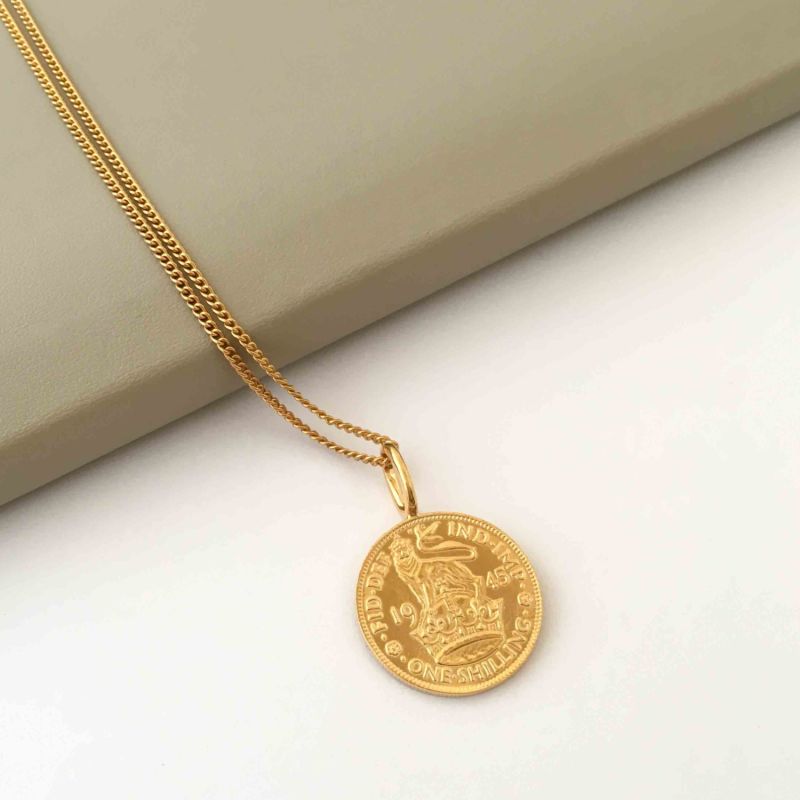 British Shilling Coin & Chain In Yellow Gold Plate image