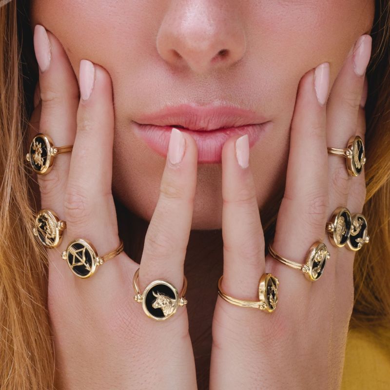 Zodiac Gemini Flip Ring In Gold Plated Silver | Gemondo | Wolf & Badger | Fußkettchen