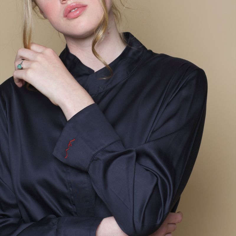 Vegan Silk Bamboo Boyfriend Shirt Black image