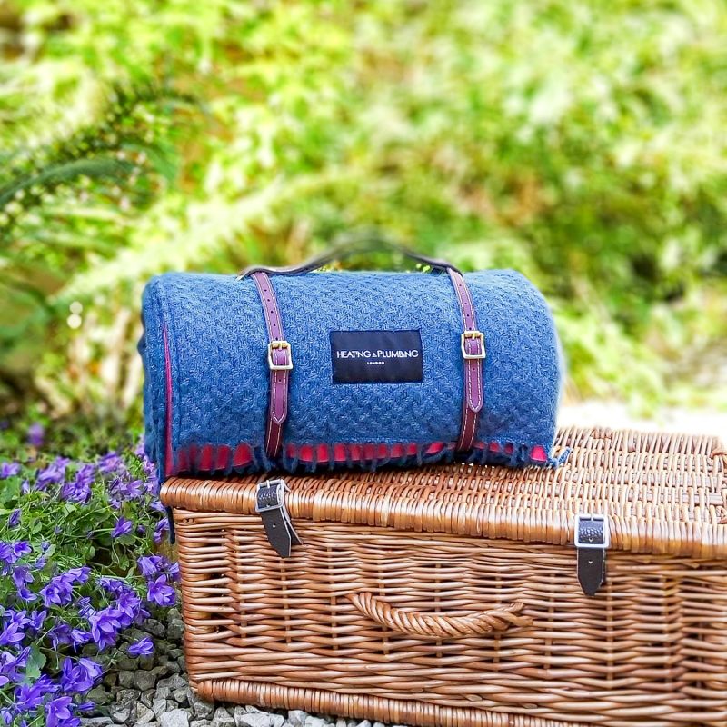 Pure New Wool Waterproof Picnic Blanket - The Notting HIll image