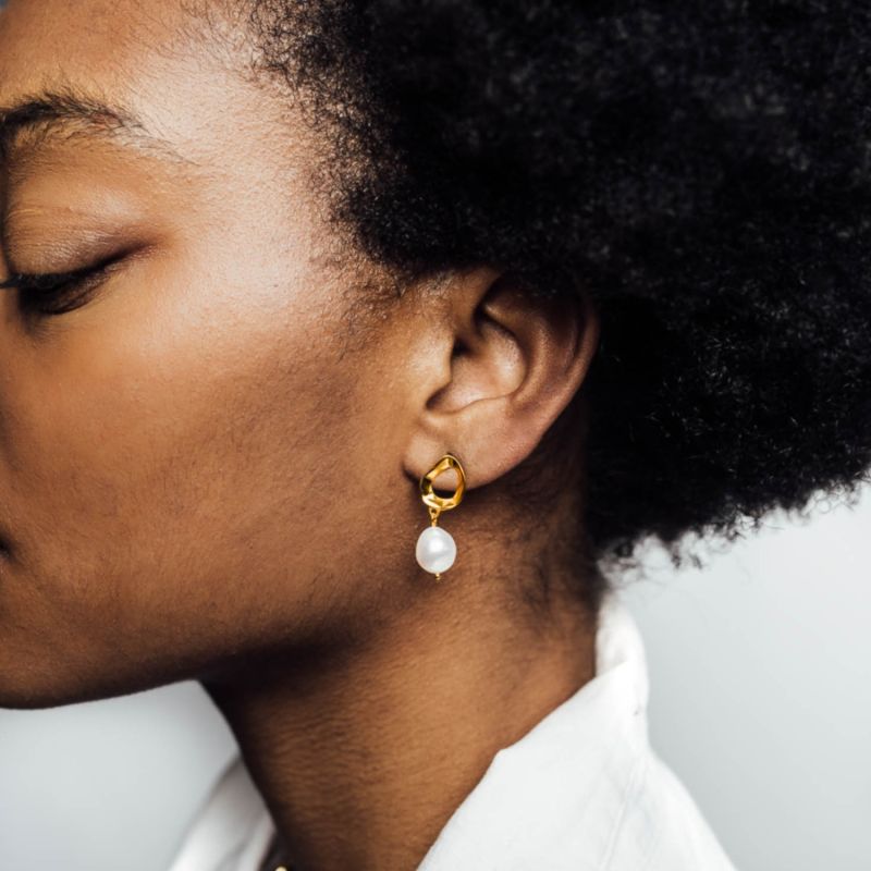 Ripples Baroque White Pearl Gold Earrings image