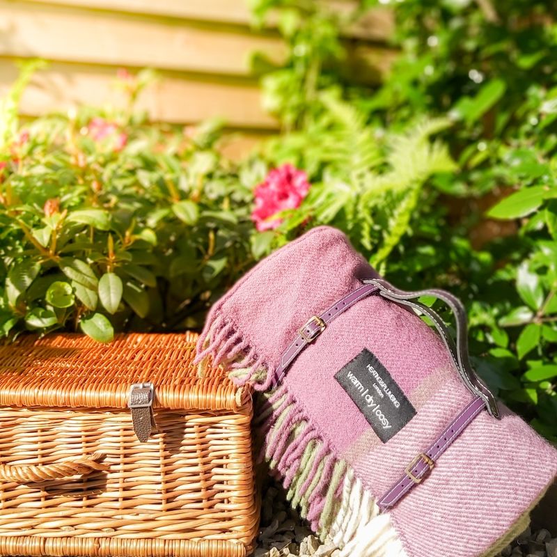 Pure New Wool Waterproof Picnic Blanket Pink Checks image