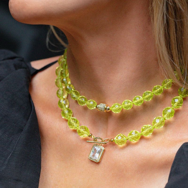 Leni Necklace Set In Lime image