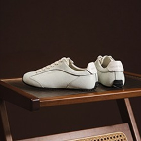 HIDDEN WHITE designer page