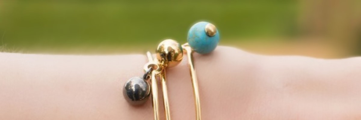 Alexander munro jewellery top