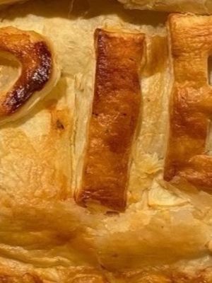 Mabes Makes: Leek, Potato & Cheddar Cheese Puff Pastry Pie