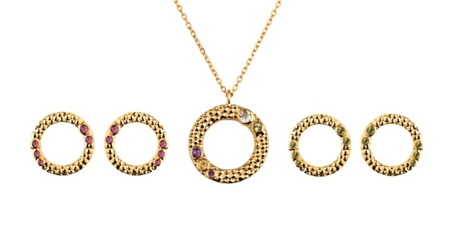 Emily mortimer jewelry hot sale