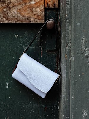 /category/women/accessories/bags/