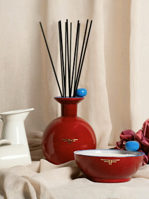 /category/homewares/home-decoration/candles-and-diffusers/sale/