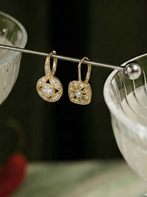/category/women/jewellery/earrings/