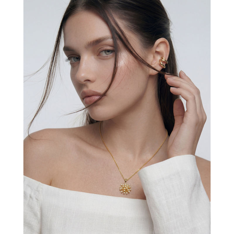 Thumbnail of 14K Gold Star Flower Pendant Necklace image