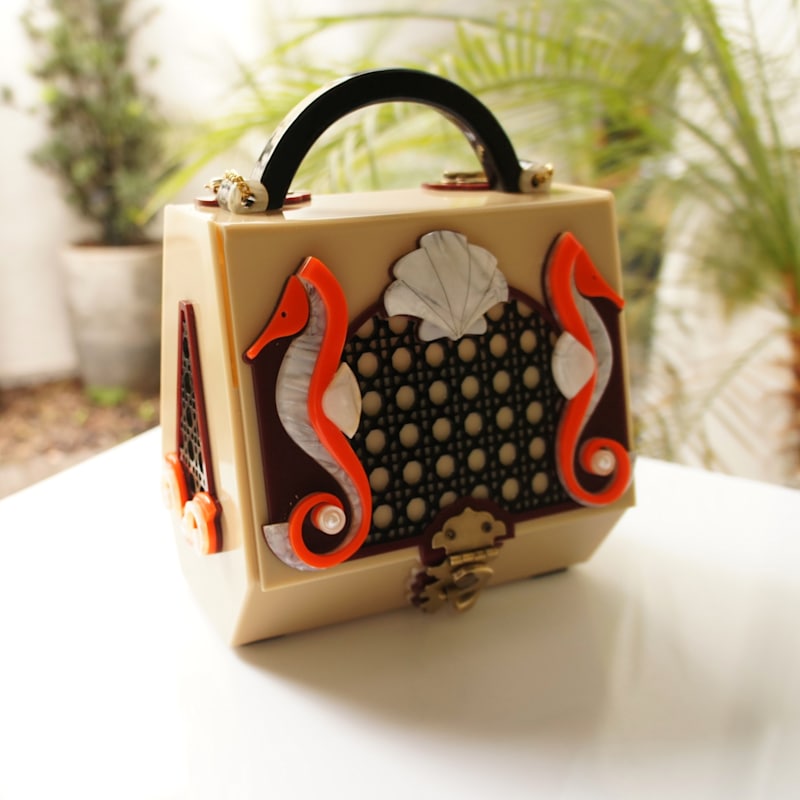 Thumbnail of Acrylic Handmade Bag Clutch Hipocampus Orange Kahki image