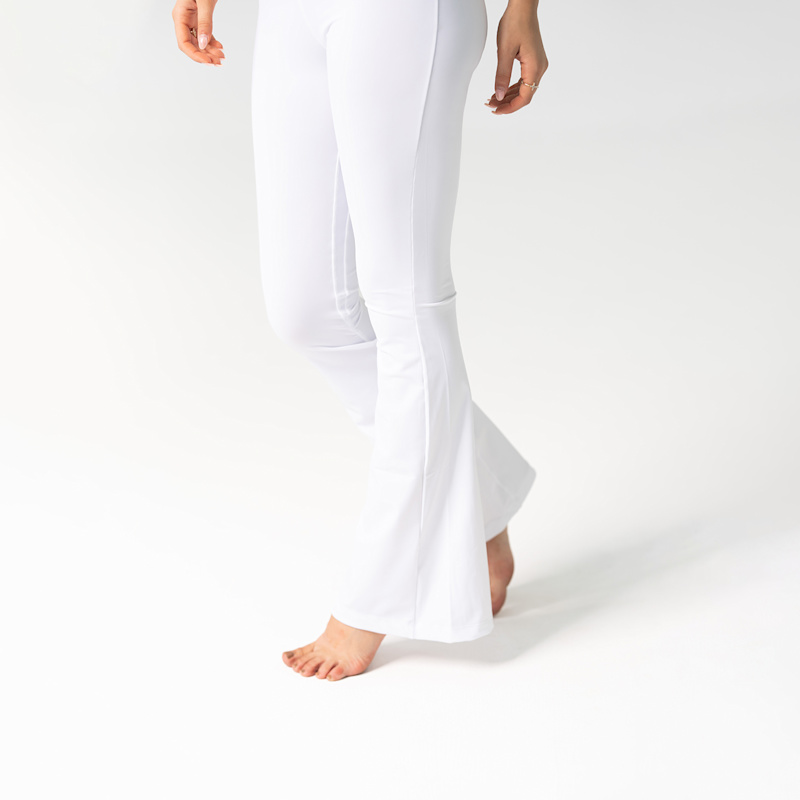 Thumbnail of Amiel Set In White Color image