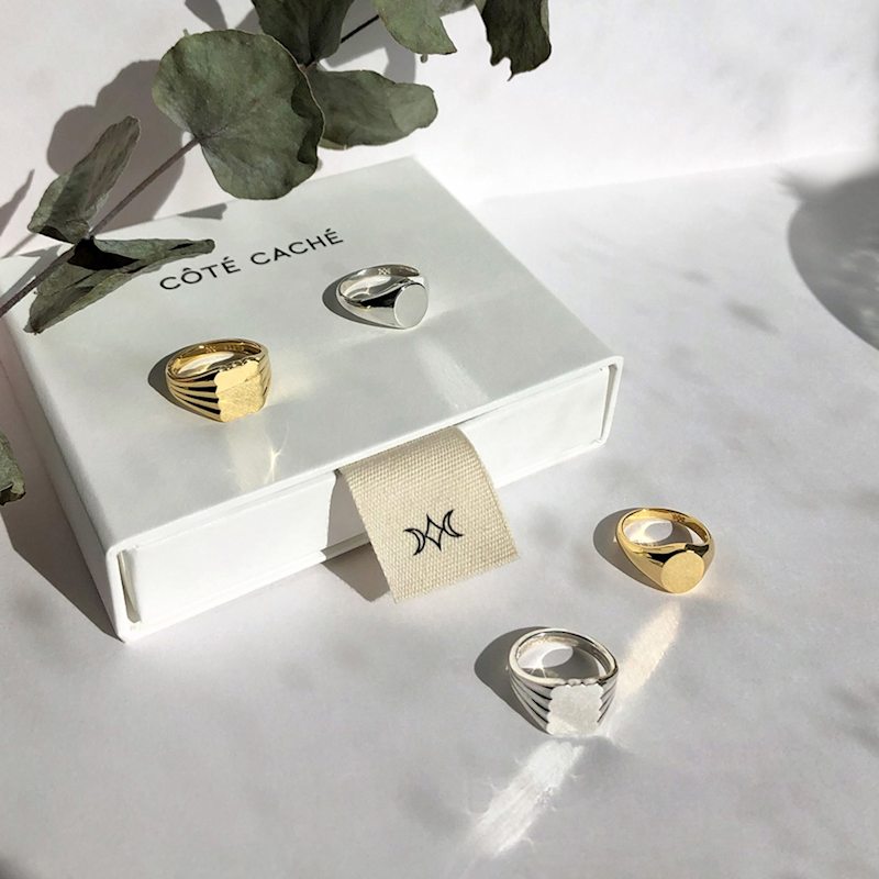 Oval Pinky Signet Ring | Côté Caché | Wolf & Badger