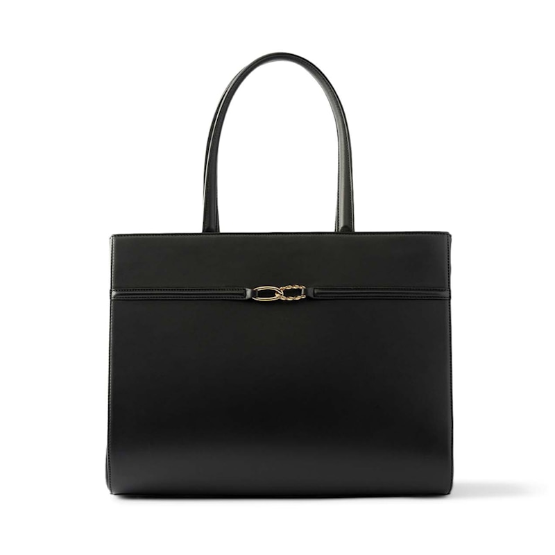 Aurelia Grande | AGCF | Wolf & Badger