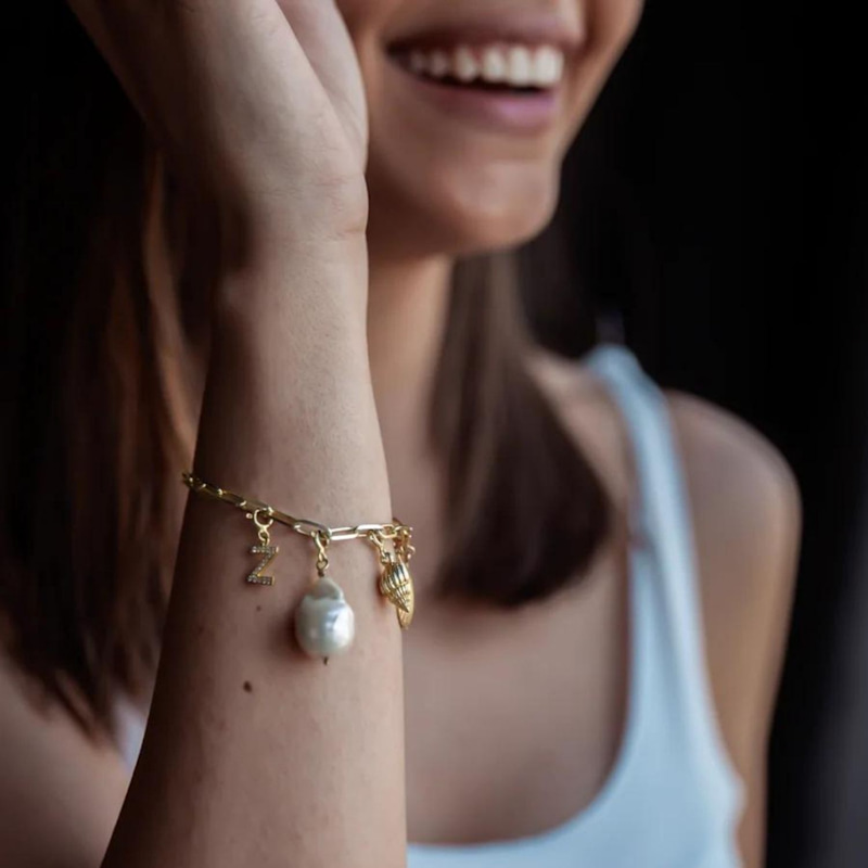 Thumbnail of Small Oyster Charm image