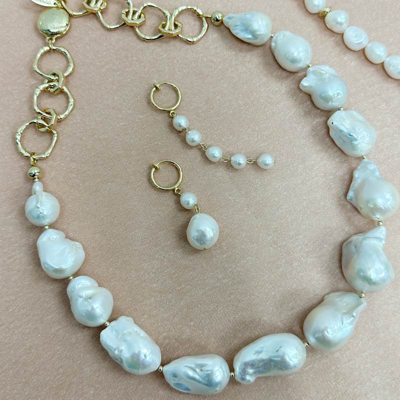 Thumbnail of Baroque Pearls With Chain Chunky Necklace image