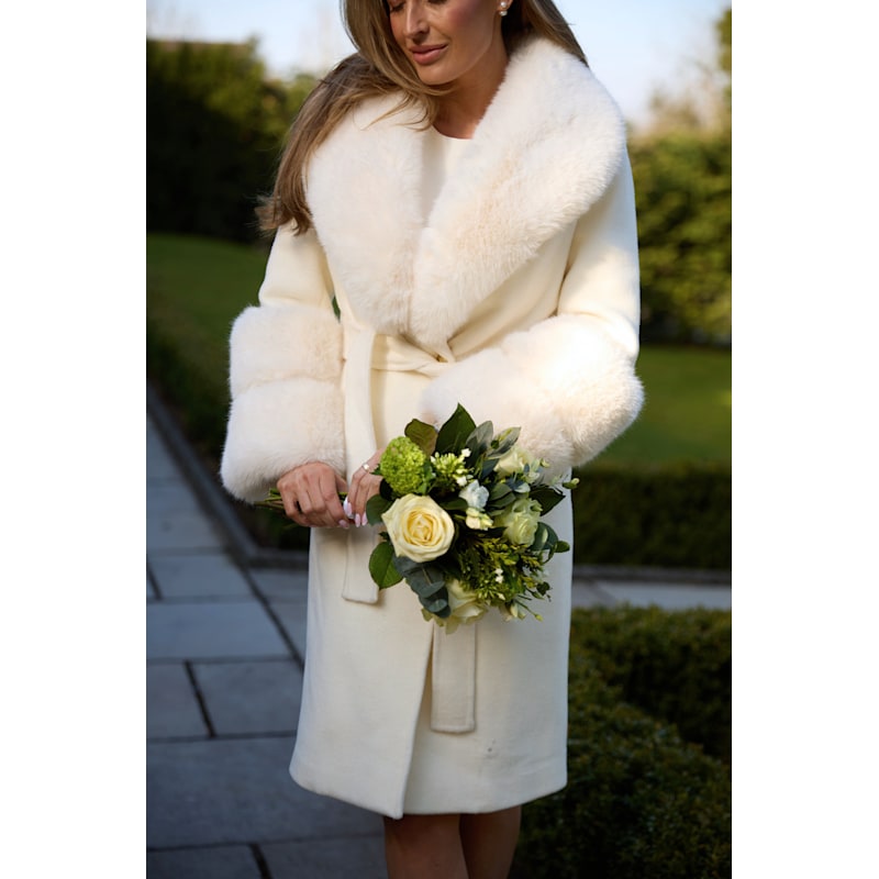 Thumbnail of Belgravia Ivory Cashmere Coat image