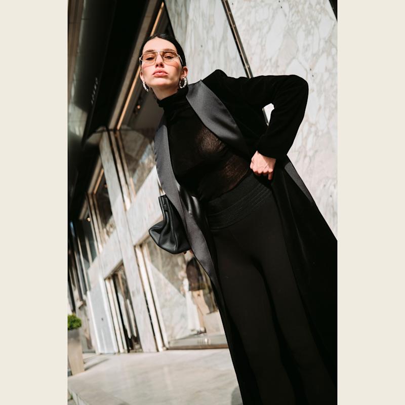 Thumbnail of Black Velvet  Noble image