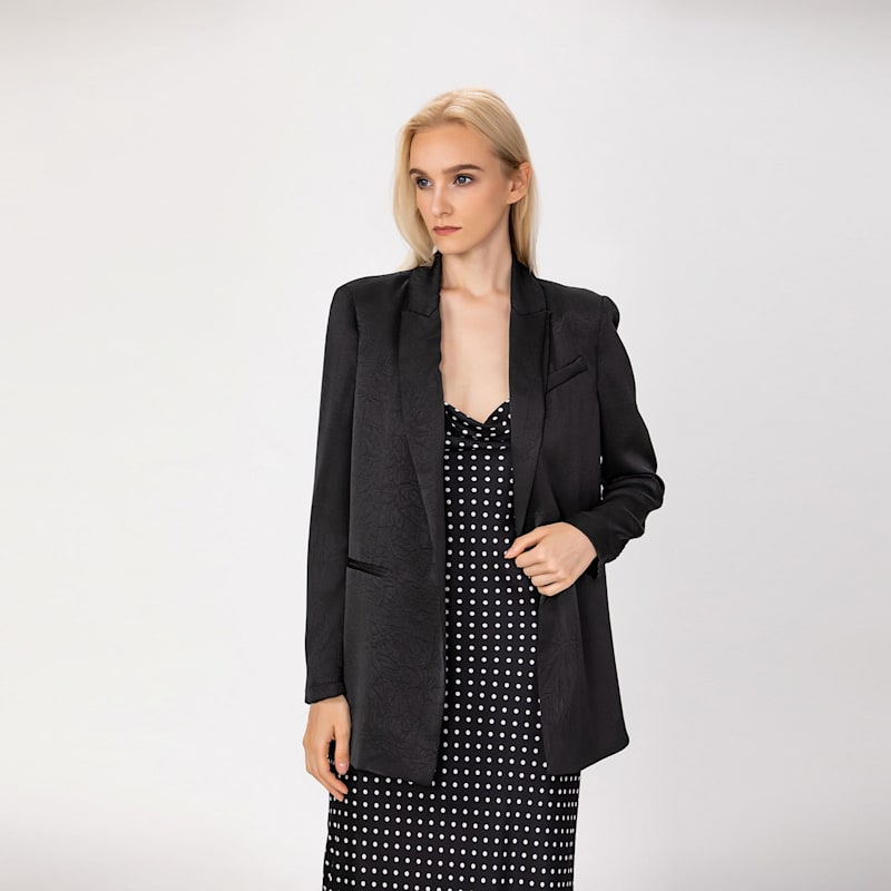 Thumbnail of Blazer Long In Satin Minimaliste - Black image
