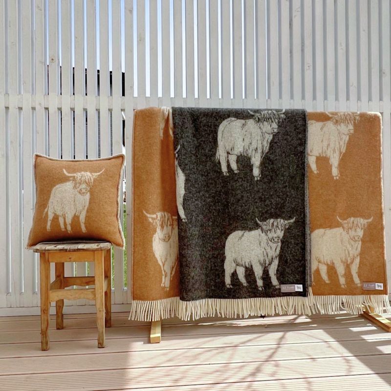 Thumbnail of Brown Highland Cow Wool Throw image