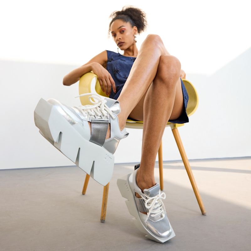 Thumbnail of Bull Sporty - Irony image