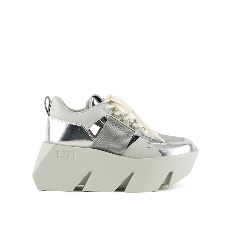 Thumbnail of Bull Sporty - Irony image