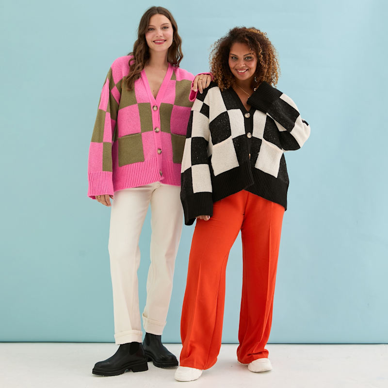 Thumbnail of Candice Checked Oversized Chunky Cardigan - Black & White image