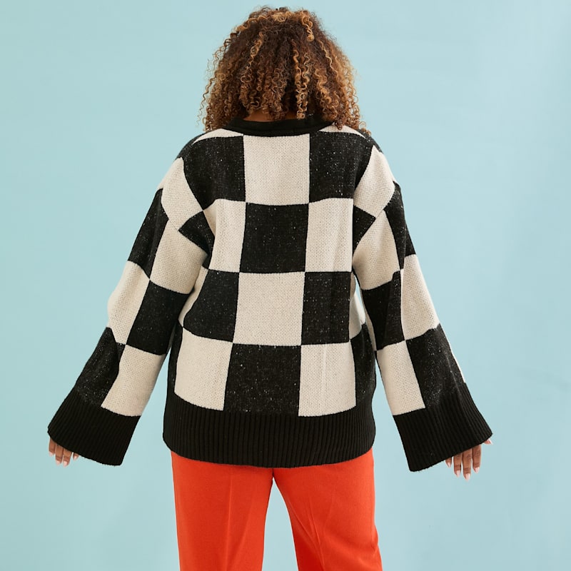 Thumbnail of Candice Checked Oversized Chunky Cardigan - Black & White image
