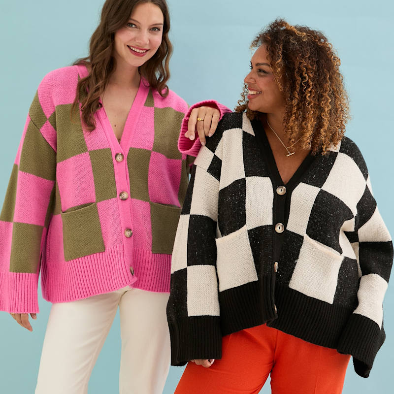 Thumbnail of Candice Checked Oversized Chunky Cardigan - Black & White image